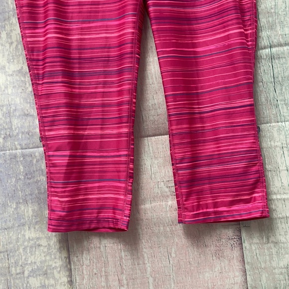 - Brand new Woman’s Hind  Athletic Capri leggings. Size Large - Picture 5 of 13